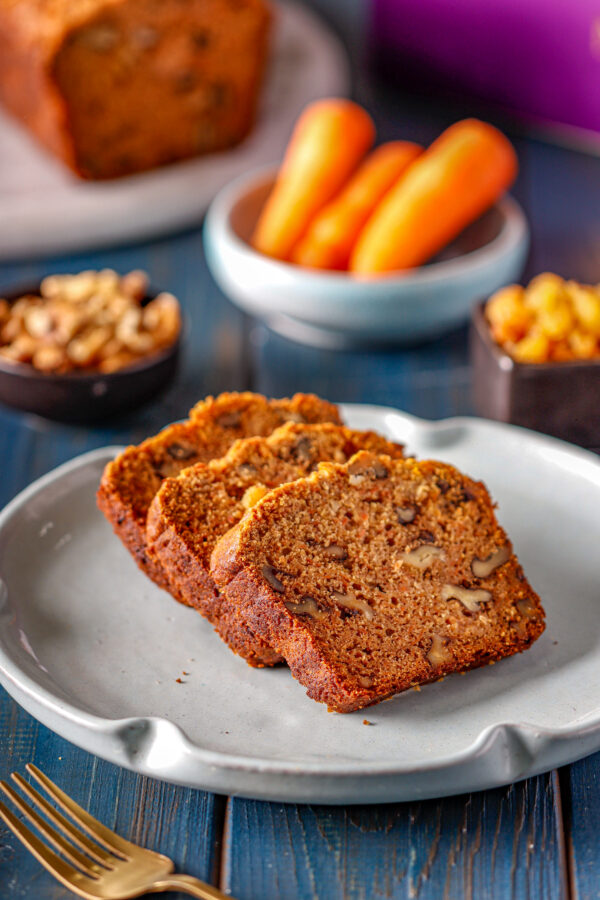 Carrots & Walnuts Muffin مفن الجزر وعين الجمل - Image 2